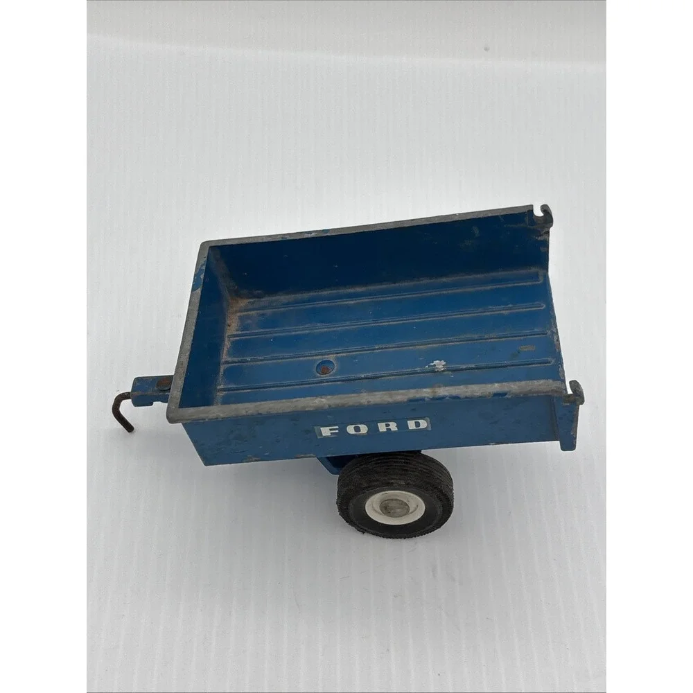 Ertl Blue Ford Toy Forage Wagon 1970's Trailer Bed Diecast 815-7211A Made USA